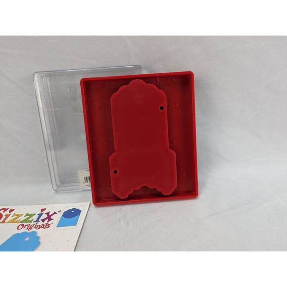 SIZZIX Die 38-1132 Cuts-n-Folds Scallop Pocket Tag Heather Lancaster - Picture 9 of 11